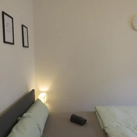 L8 Street Monteurwohnung - L Quadrate Daire *